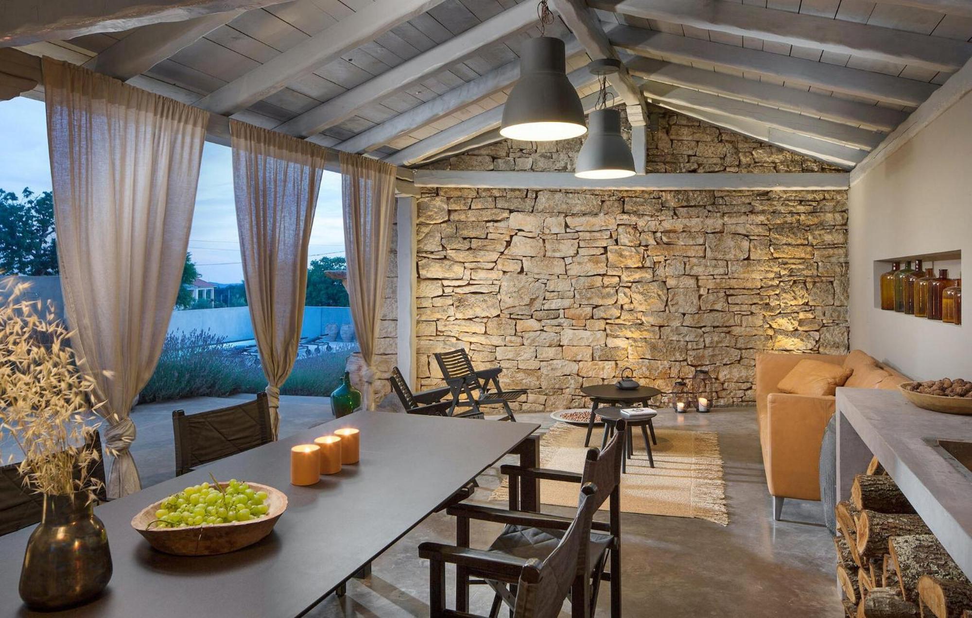 Cozy Home In Tinjan With Outdoor Swimming Pool Exterior photo